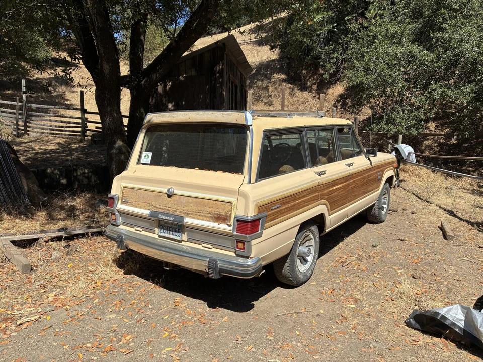 1982 Jeep SJ Wagoneer - Image 4 of 31