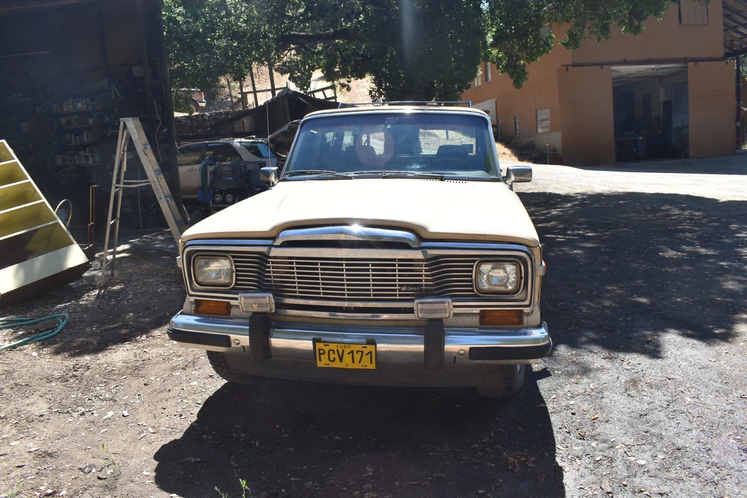 1982 Jeep SJ Wagoneer - Image 10 of 31