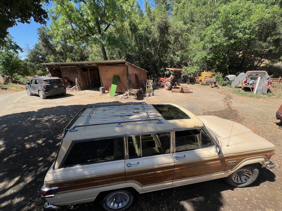 1982 Jeep SJ Wagoneer - Image 8 of 31