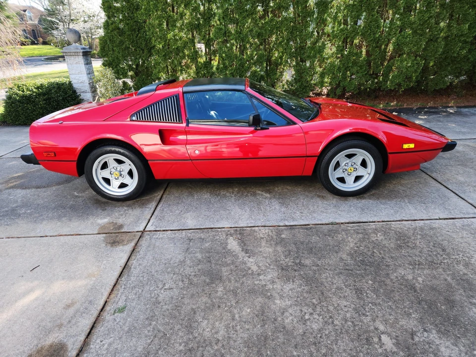 1985 Ferrari 308 GTS QV - Image 14 of 31