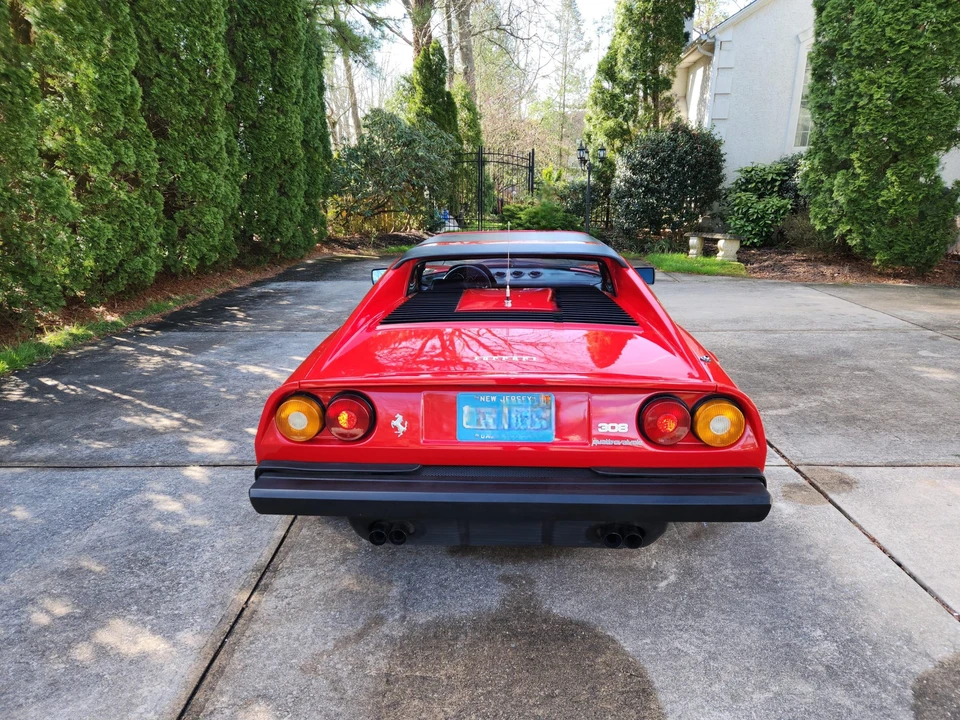 1985 Ferrari 308 GTS QV - Image 21 of 31