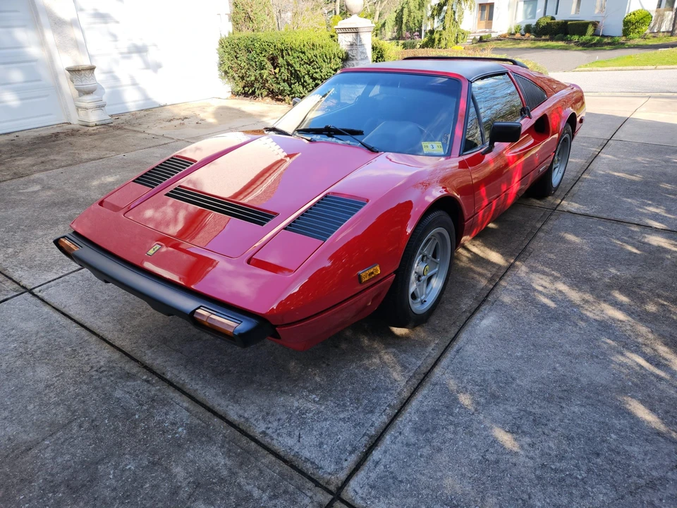 1985 Ferrari 308 GTS QV - Image 4 of 31