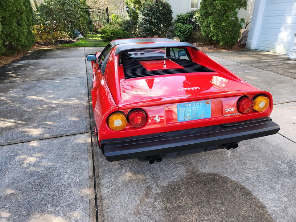 1985 Ferrari 308 GTS QV - Image 23 of 31