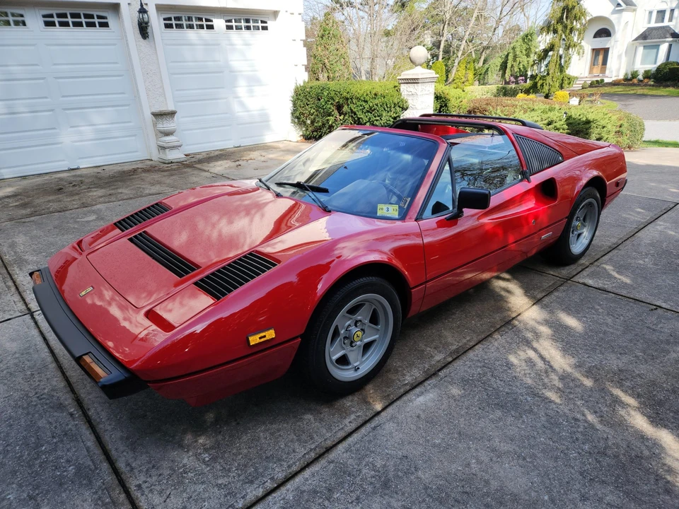 1985 Ferrari 308 GTS QV - Image 3 of 31