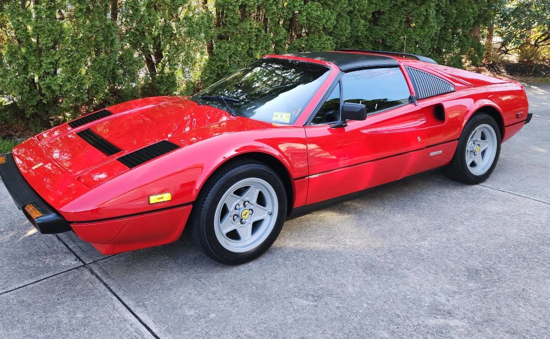 1985 Ferrari 308 GTS QV - Image 2 of 31