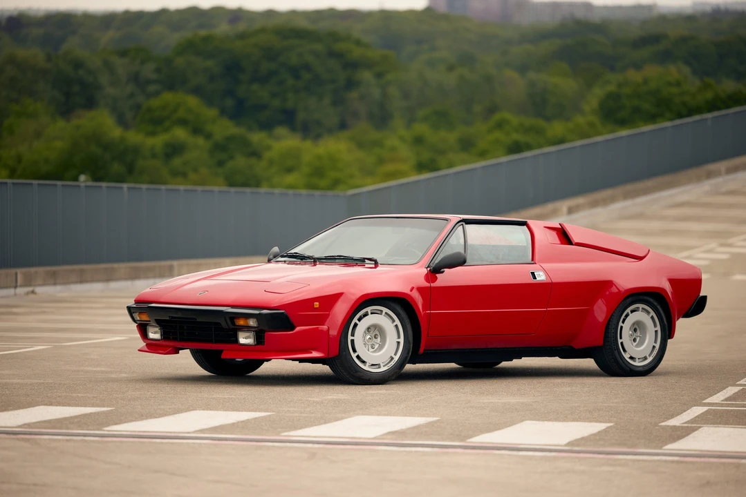 1987 Lamborghini Jalpa - Image 2 of 31