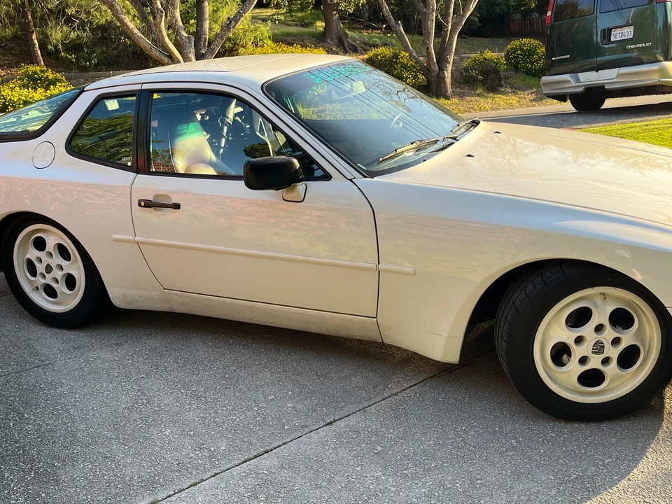 1987 Porsche 944 Turbo - Image 11 of 31