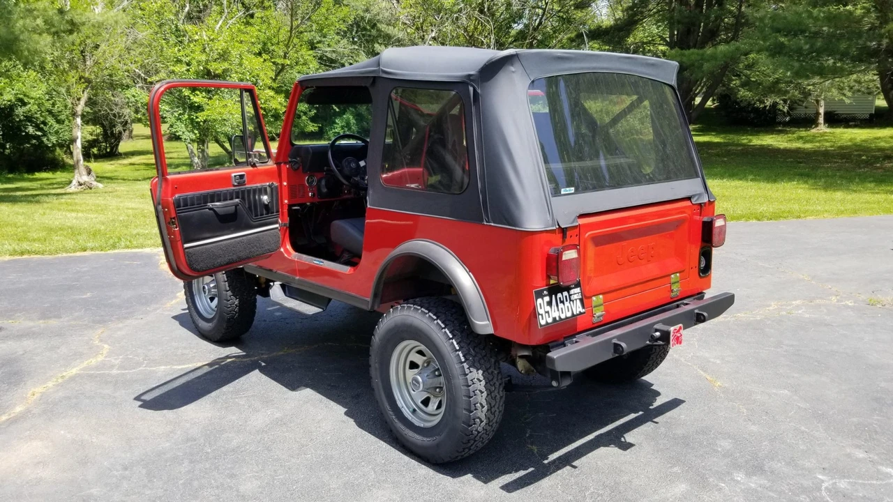 1983 Jeep CJ7 - Image 4 of 31