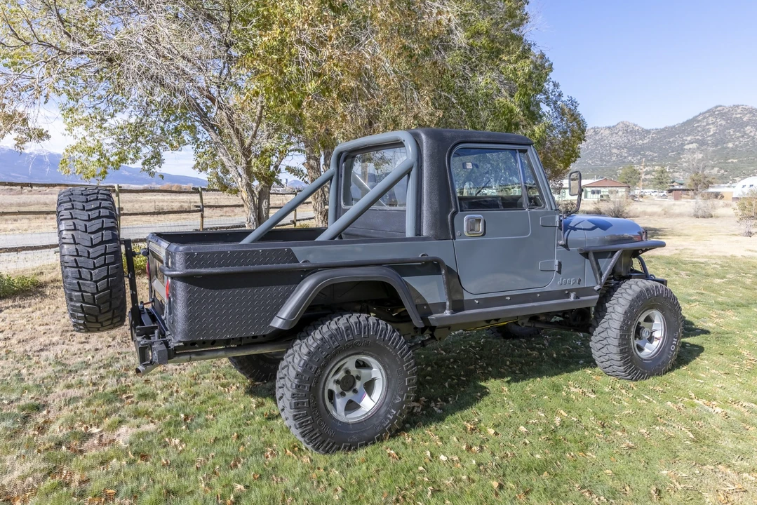 1983 Jeep CJ8 Scrambler - Image 18 of 31