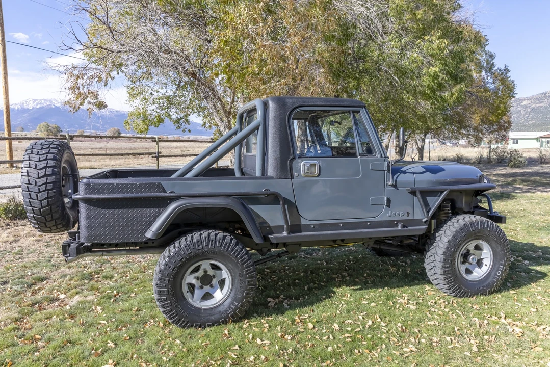 1983 Jeep CJ8 Scrambler - Image 19 of 31
