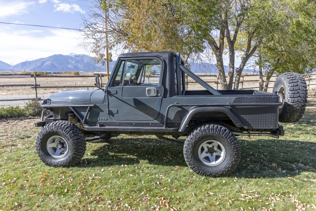 1983 Jeep CJ8 Scrambler - Image 7 of 31