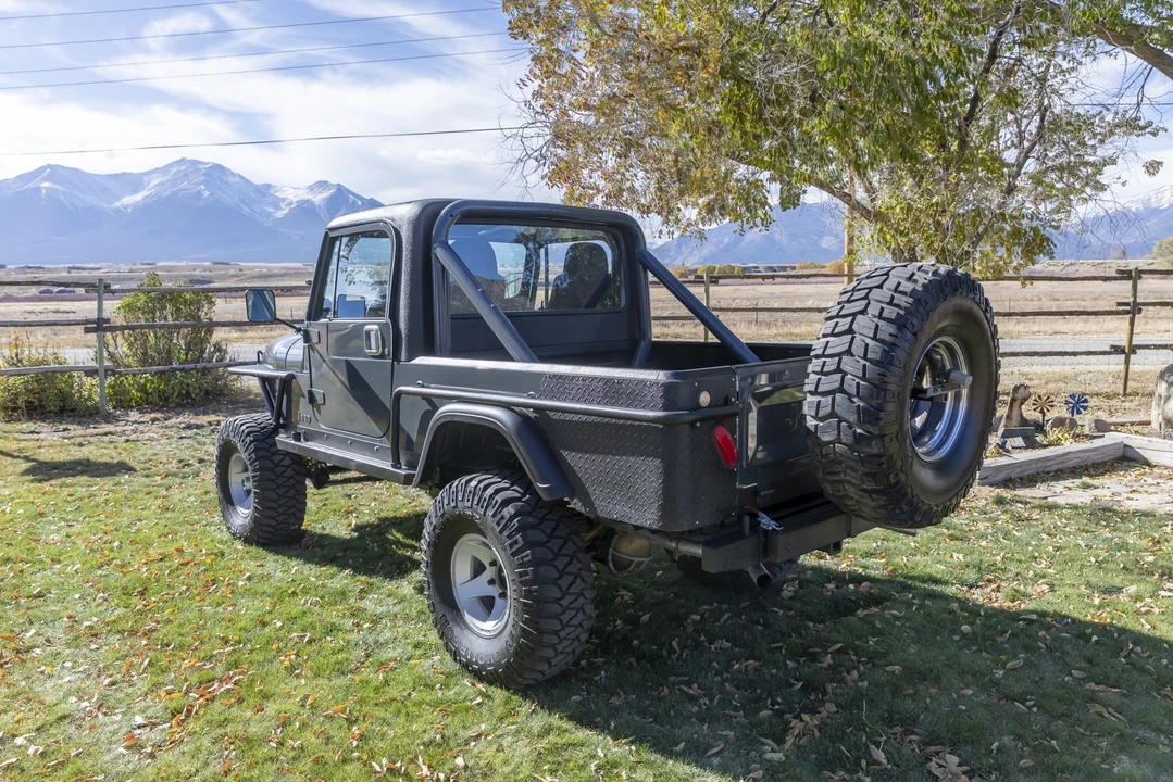 1983 Jeep CJ8 Scrambler - Image 12 of 31