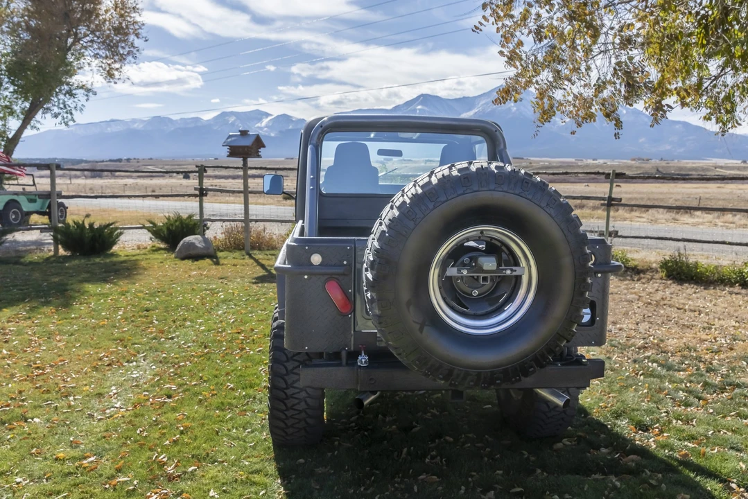 1983 Jeep CJ8 Scrambler - Image 15 of 31
