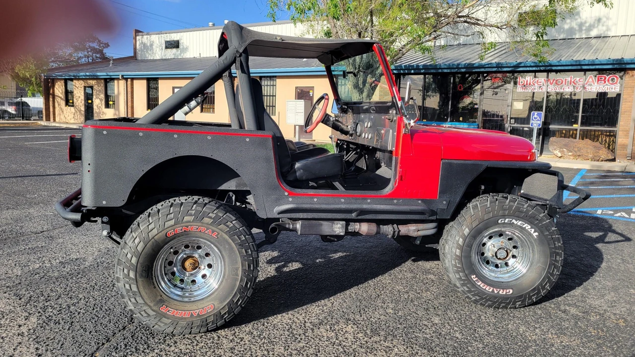 1985 Jeep CJ7 - Image 14 of 31