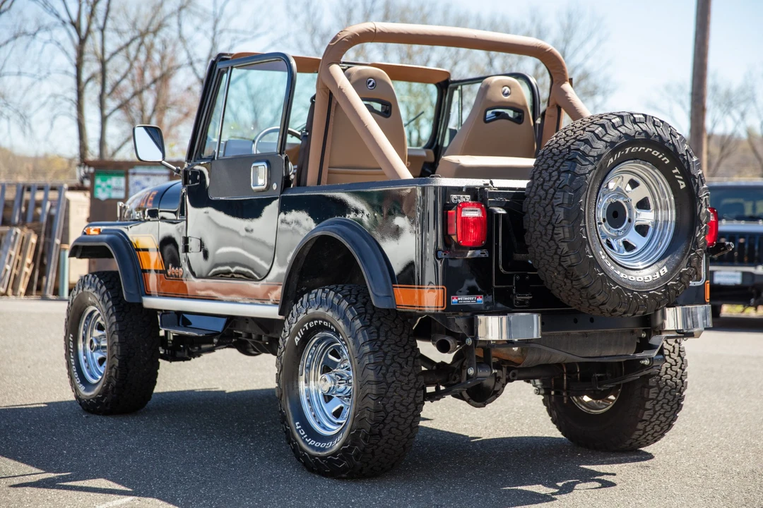 1986 Jeep CJ7 - Image 5 of 31