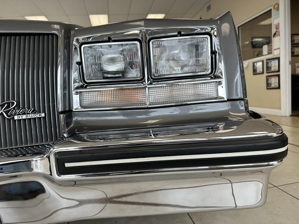 1985 Buick Riviera 4th-7th Gen - Image 25 of 31