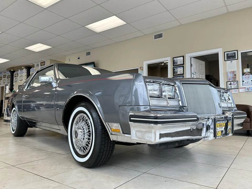 1985 Buick Riviera 4th-7th Gen - Image 15 of 31