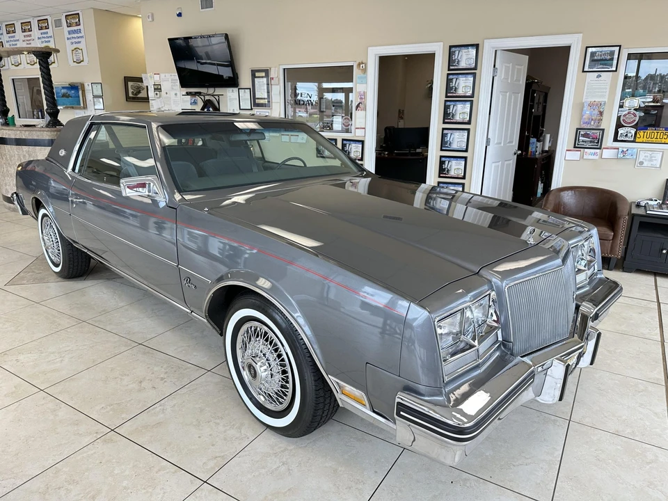 1985 Buick Riviera 4th-7th Gen - Image 13 of 31