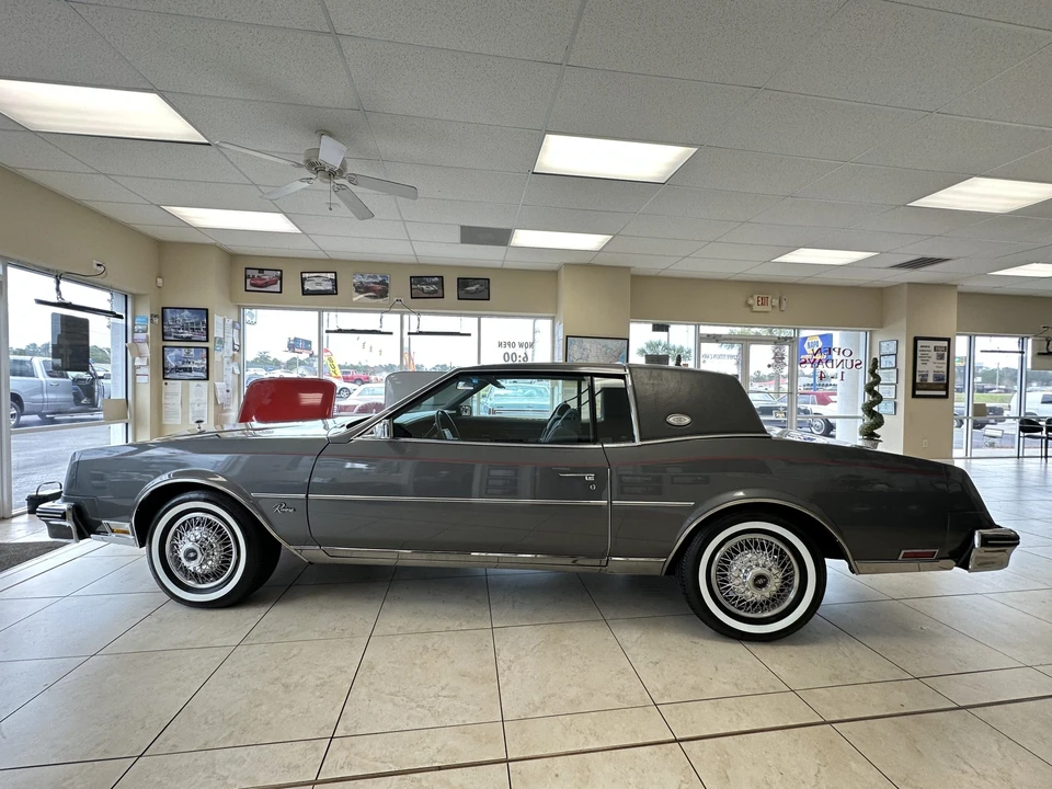 1985 Buick Riviera 4th-7th Gen - Image 5 of 31