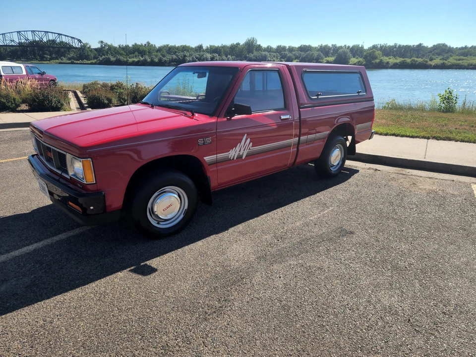 1989 GMC S-15/Sonoma - Image 4 of 31