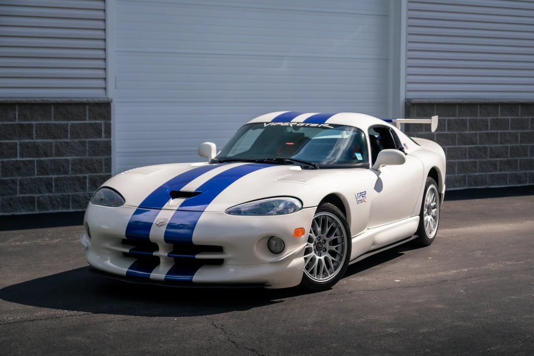 1998 Dodge Viper GTS 2nd Gen - Image 4 of 31