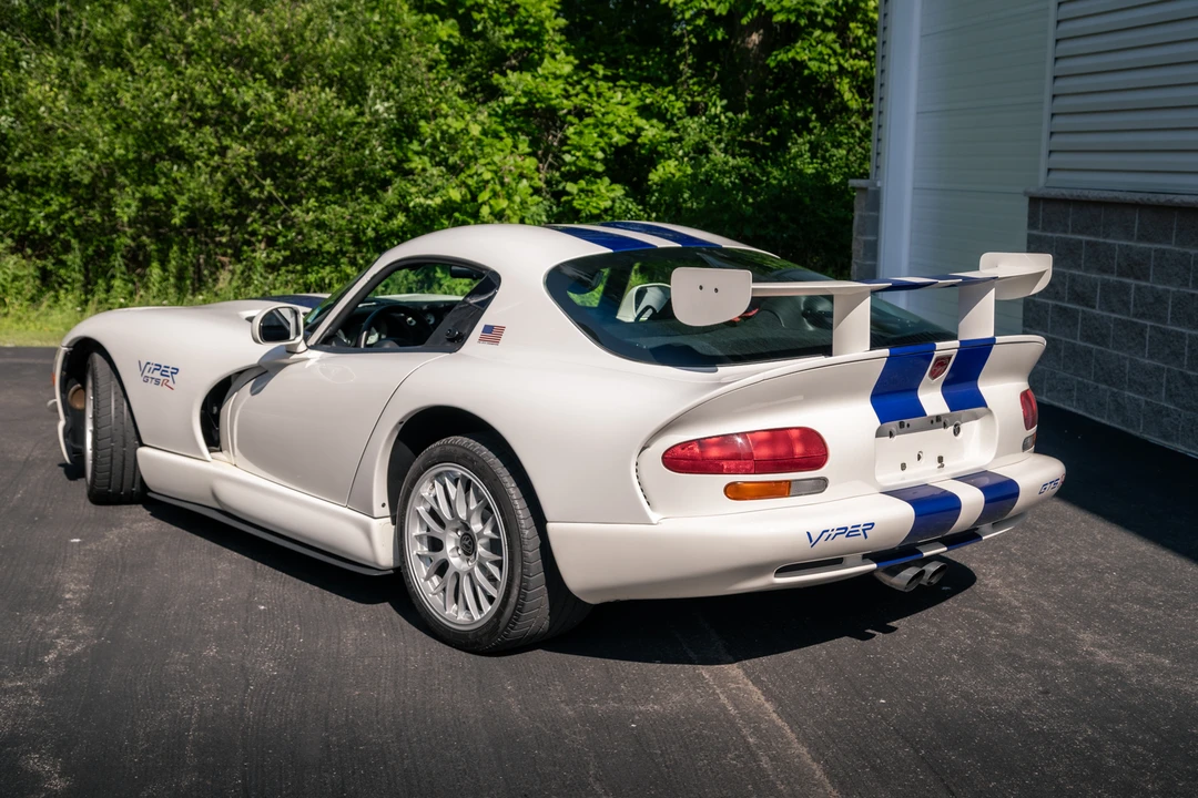 1998 Dodge Viper GTS 2nd Gen - Image 10 of 31