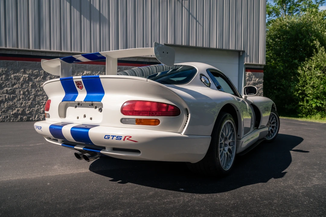 1998 Dodge Viper GTS 2nd Gen - Image 15 of 31
