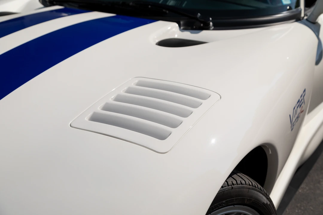 1998 Dodge Viper GTS 2nd Gen - Image 30 of 31