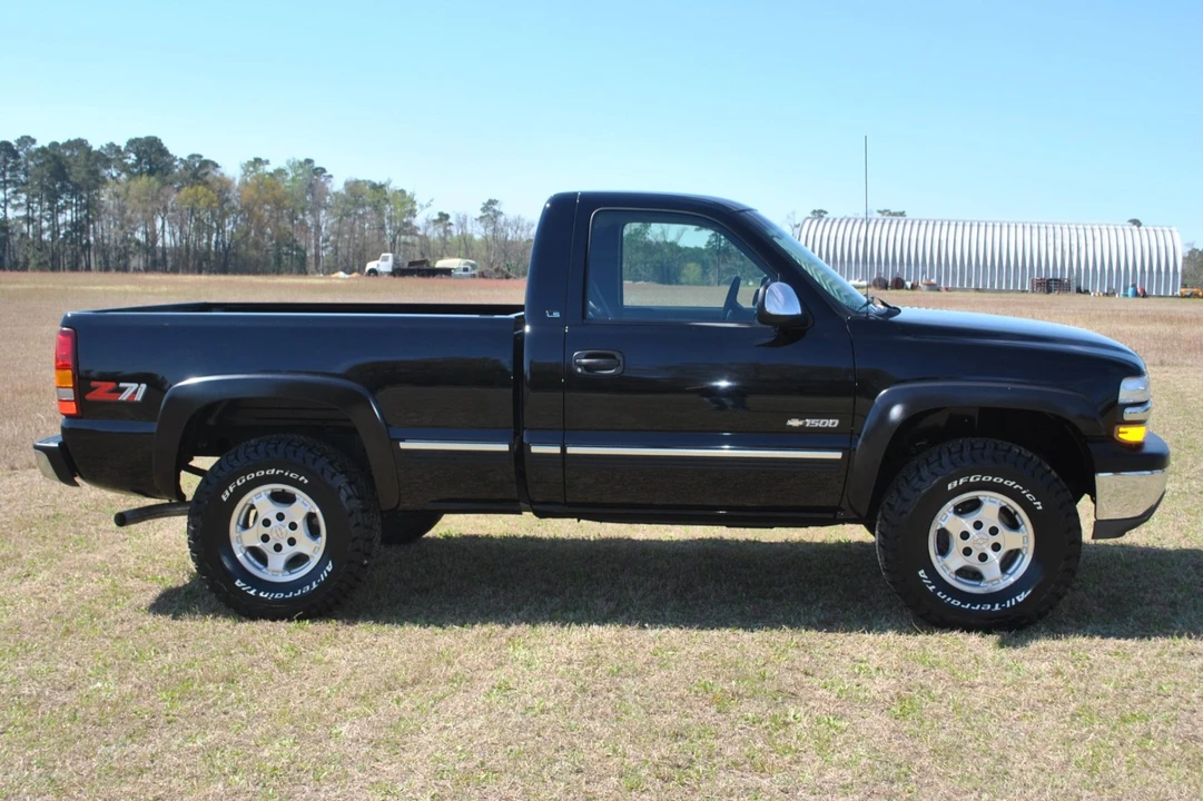 2000 Chevrolet Silverado 1st Gen - Image 3 of 7