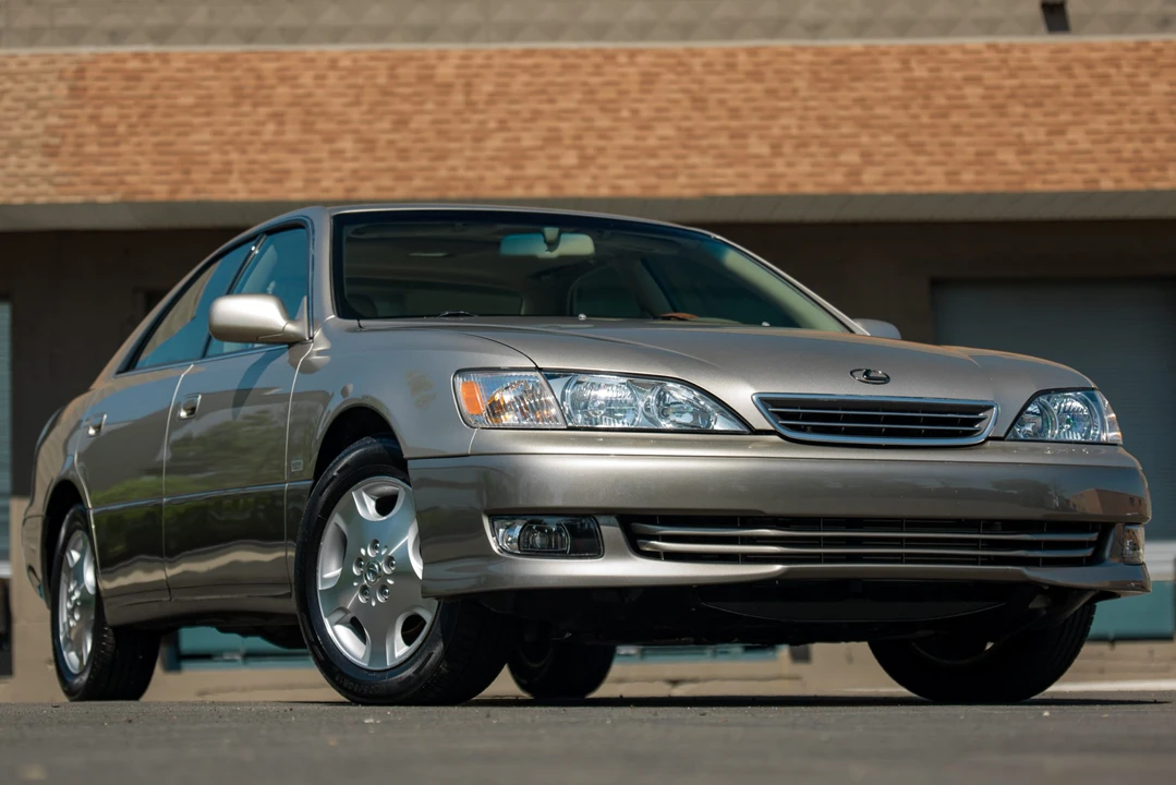 2000 Lexus ES 3rd Gen - Image 30 of 31