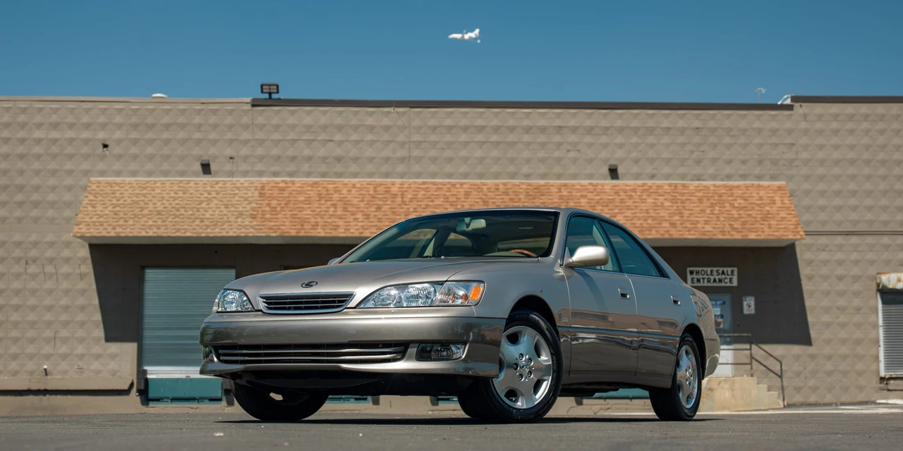2000 Lexus ES 3rd Gen - Image 5 of 31