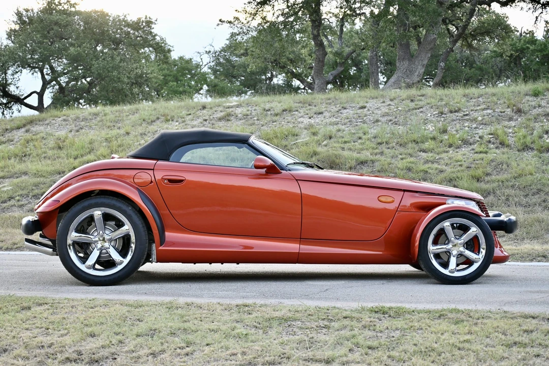 2001 Plymouth Prowler - Image 24 of 31