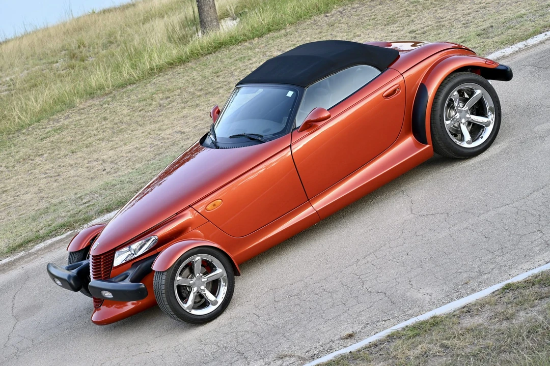 2001 Plymouth Prowler - Image 28 of 31