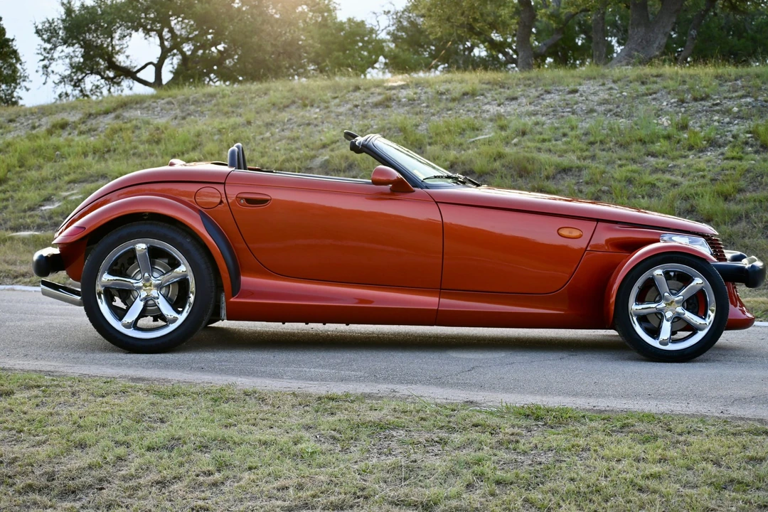 2001 Plymouth Prowler - Image 2 of 31
