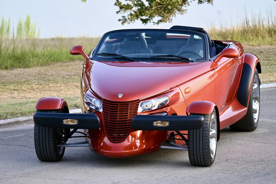 2001 Plymouth Prowler - Image 2 of 31