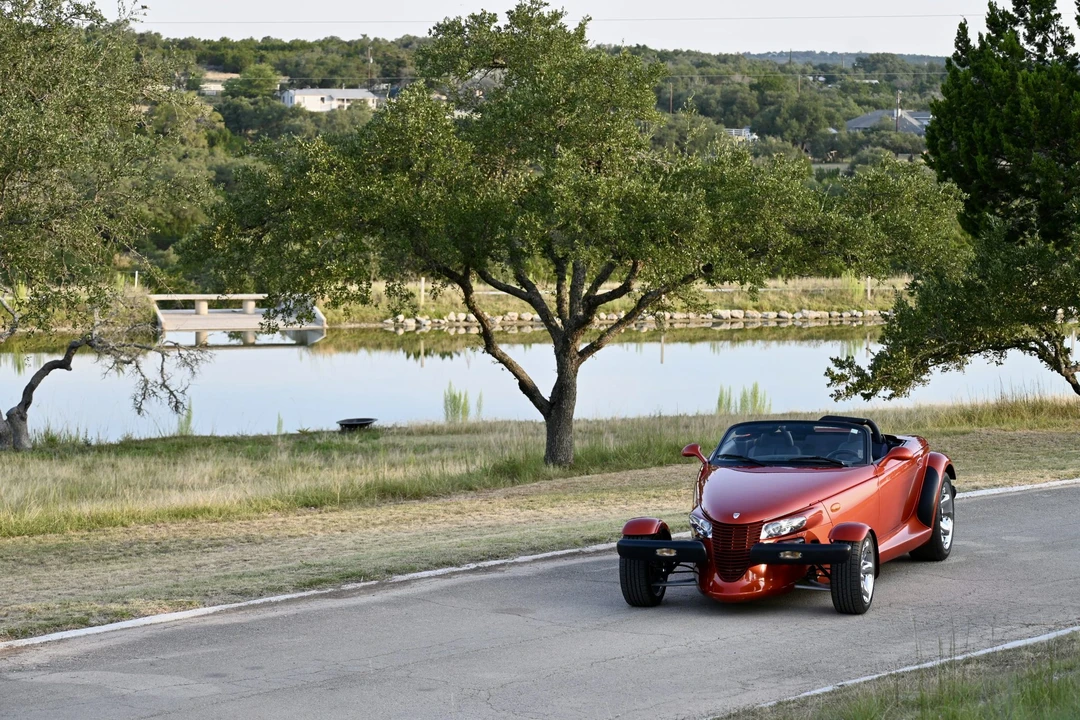 2001 Plymouth Prowler - Image 3 of 31