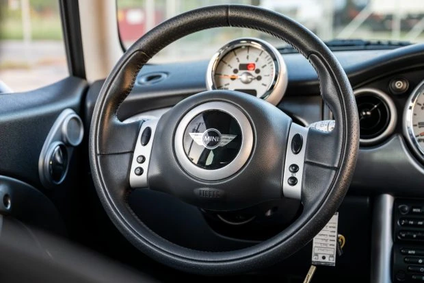 2003 Mini Mini Cooper S 1st Gen - Image 5 of 8