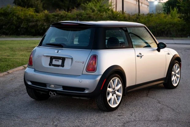 2003 Mini Mini Cooper S 1st Gen - Image 2 of 8