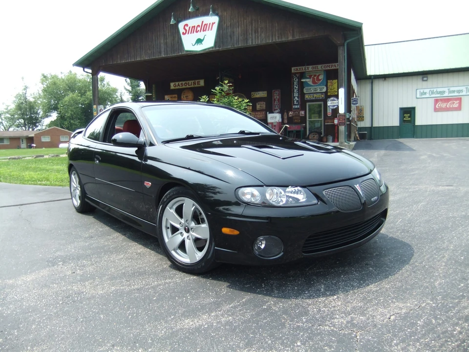 2004 Pontiac GTO 4th Gen - Image 12 of 31