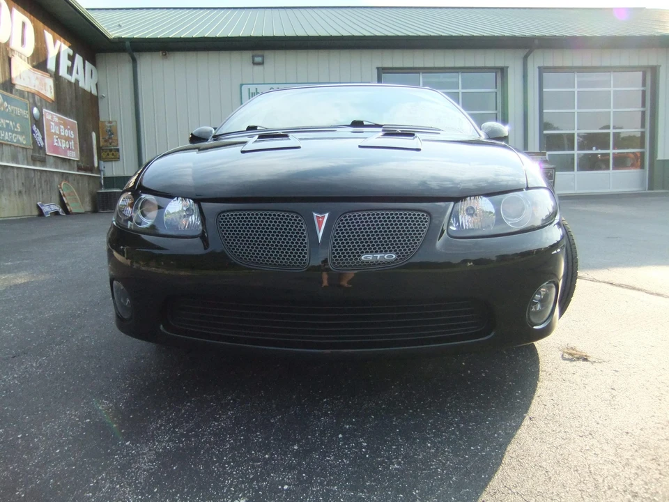 2004 Pontiac GTO 4th Gen - Image 15 of 31