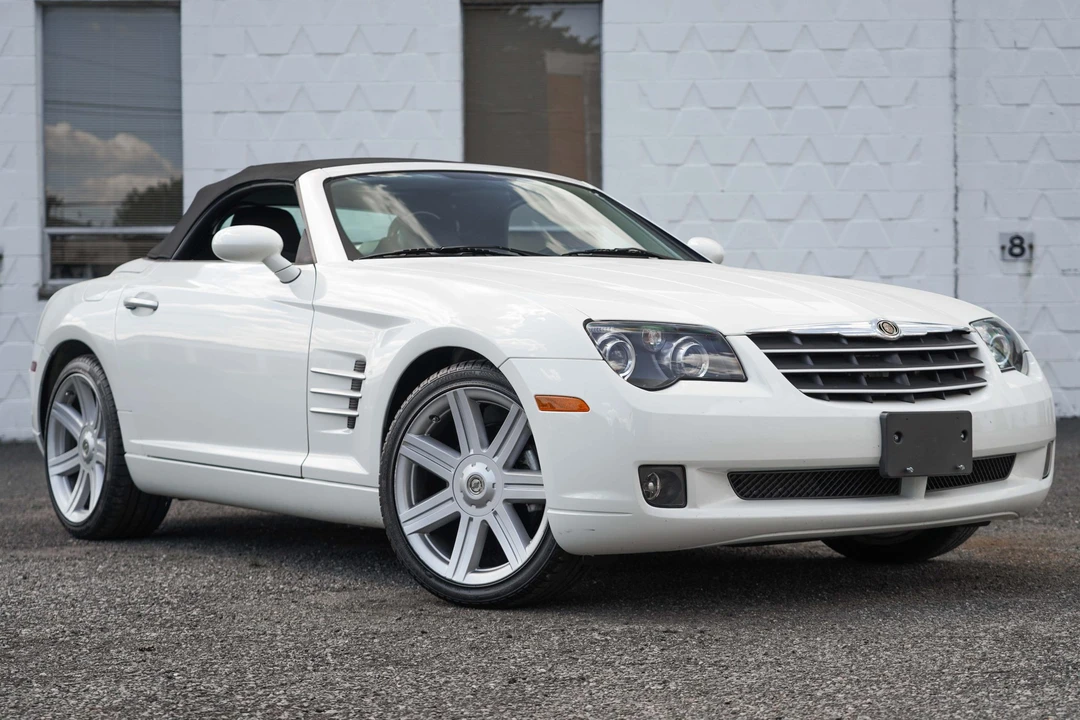 2005 Chrysler Crossfire - Image 17 of 31