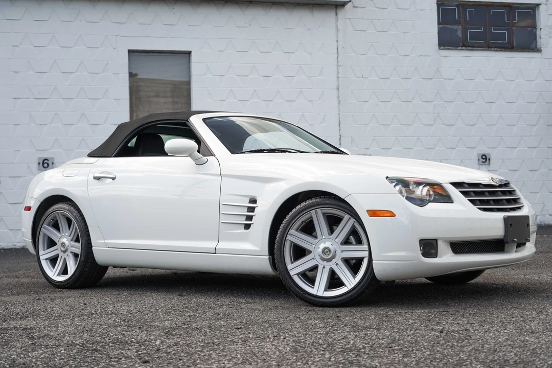 2005 Chrysler Crossfire - Image 15 of 31