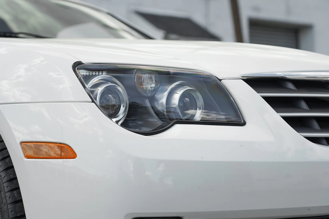 2005 Chrysler Crossfire - Image 23 of 31