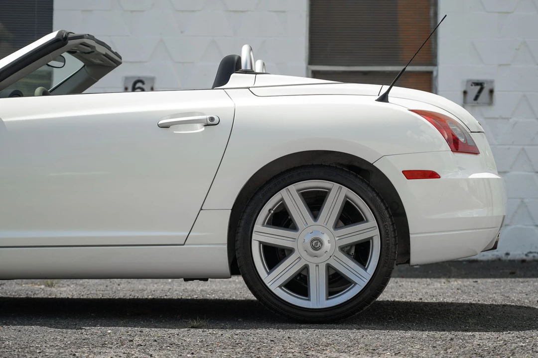 2005 Chrysler Crossfire - Image 31 of 31