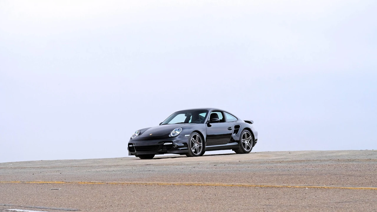2007 Porsche 997 Turbo - Image 7 of 31