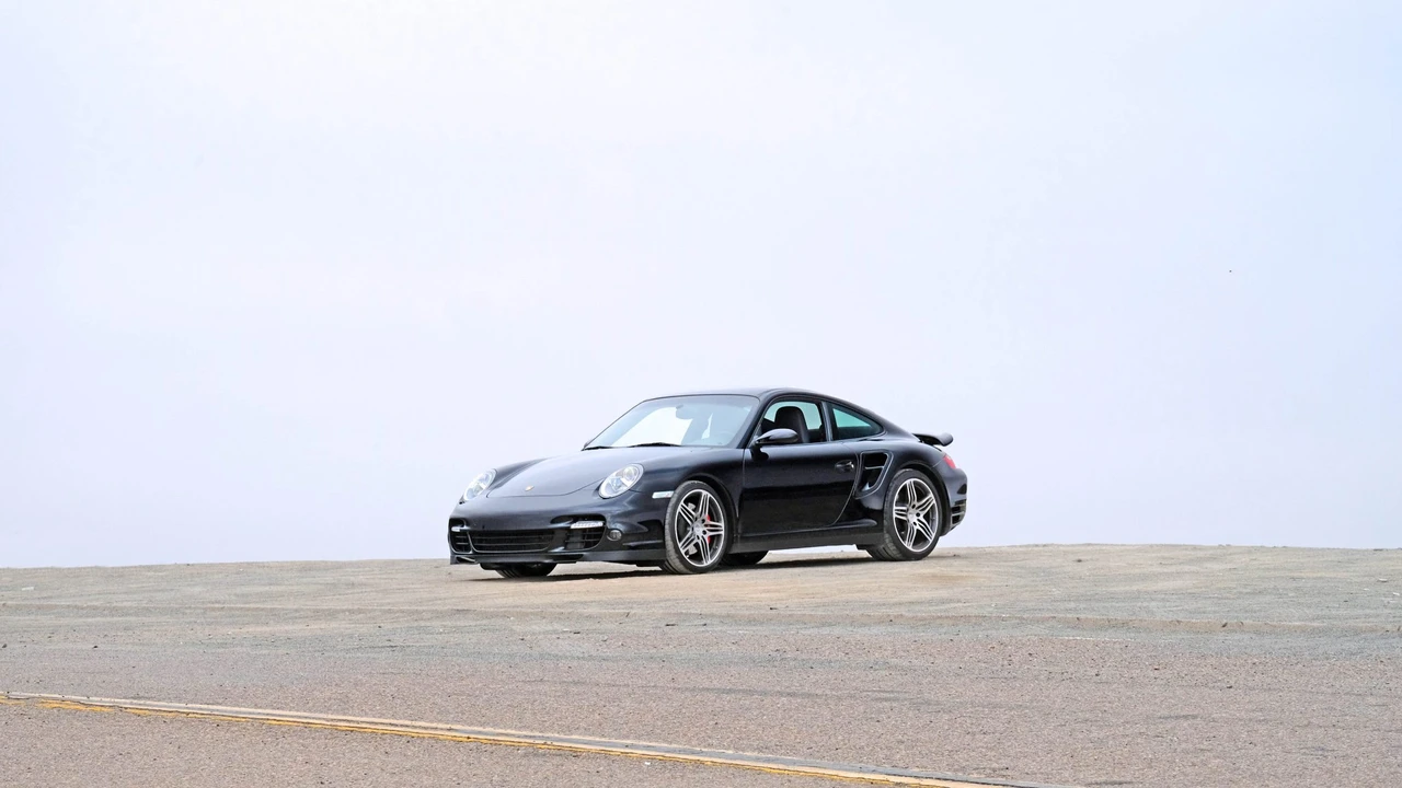 2007 Porsche 997 Turbo - Image 10 of 31
