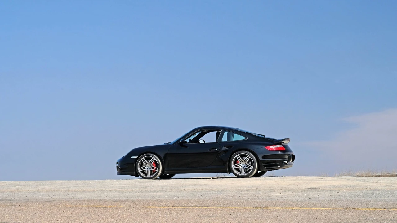 2007 Porsche 997 Turbo - Image 26 of 31