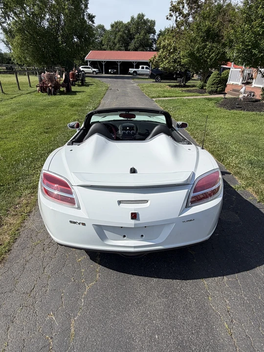 2007 Saturn Sky Red Line - Image 10 of 31