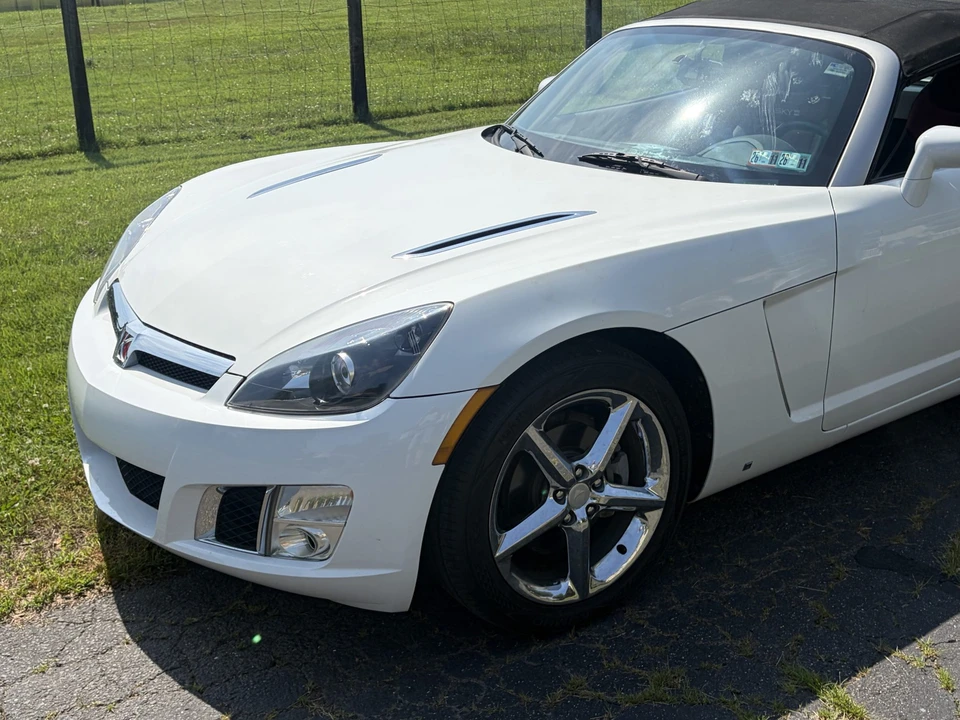 2007 Saturn Sky Red Line - Image 27 of 31