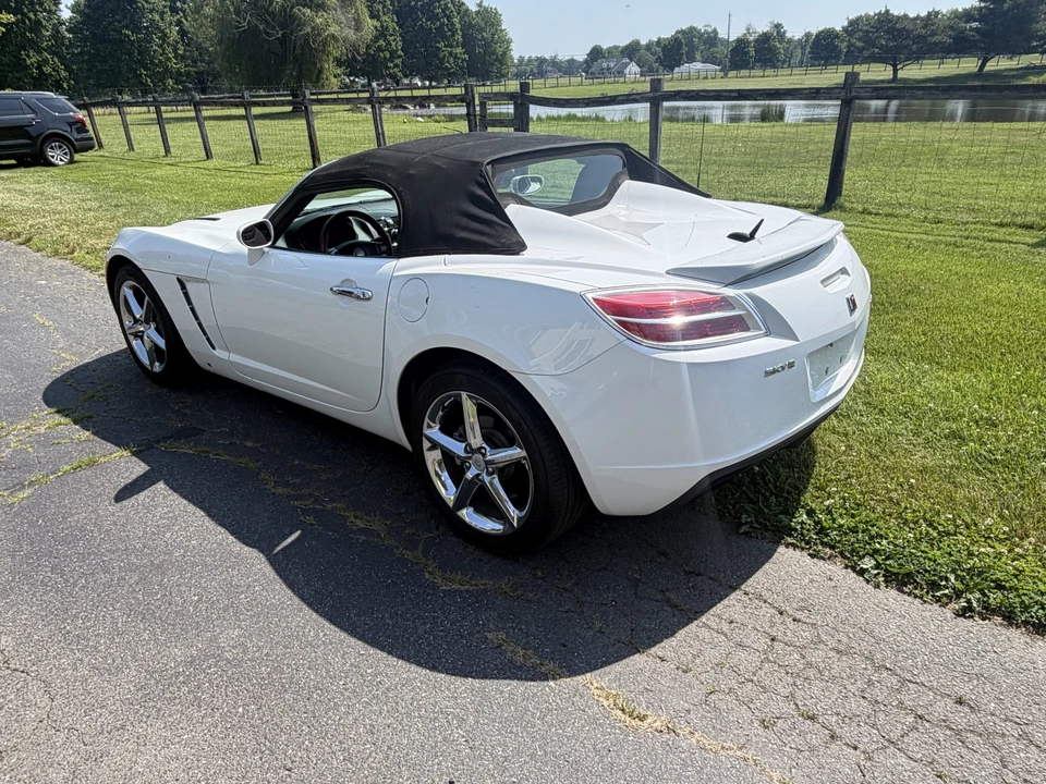 2007 Saturn Sky Red Line - Image 17 of 31
